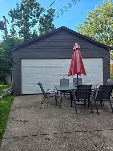 260 Saint Lawrence Avenue, Buffalo, NY 14216