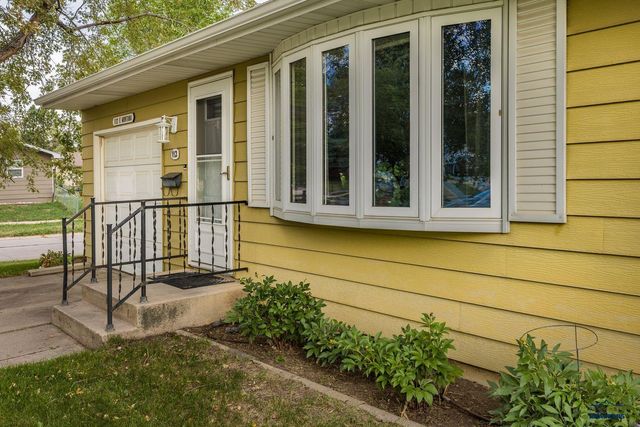 112 E MONTANA, Rapid City, SD 57701