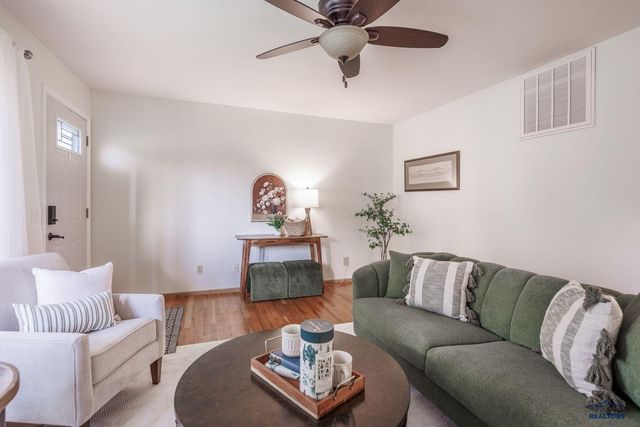 112 E MONTANA, Rapid City, SD 57701