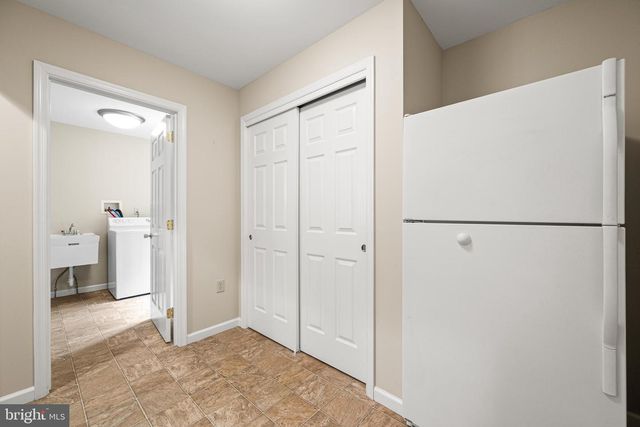 2426 MAGNOLIA DR, Gilbertsville, PA 19525
