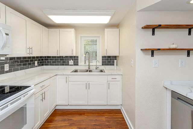 4737 Sadalia Road, Toledo, OH 43623