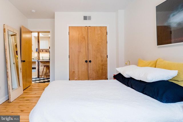 1912 E CUMBERLAND ST, Philadelphia, PA 19125