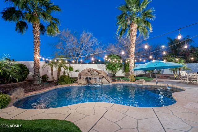 18426 W CHERYL Drive, Waddell, AZ 85355