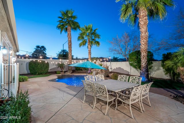 18426 W CHERYL Drive, Waddell, AZ 85355