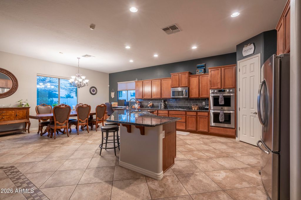 Image 5 of property listing at 18426 W CHERYL Drive, Waddell, AZ 85355