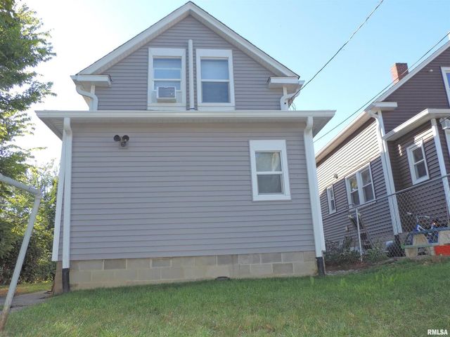 229 14TH Avenue, Moline, IL 61265