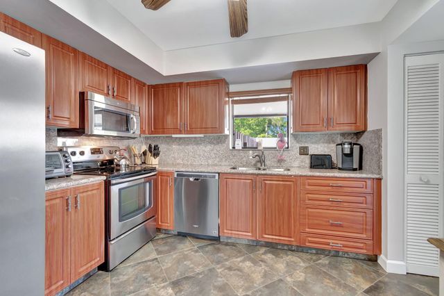 291 SW 28th Avenue, Delray Beach, FL 33445