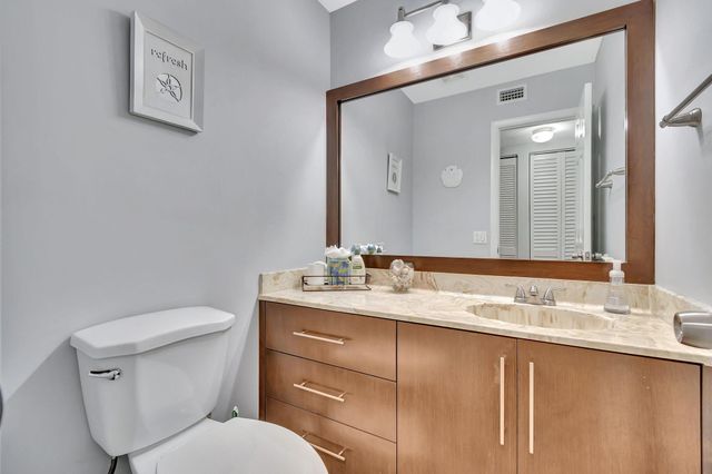 291 SW 28th Avenue, Delray Beach, FL 33445