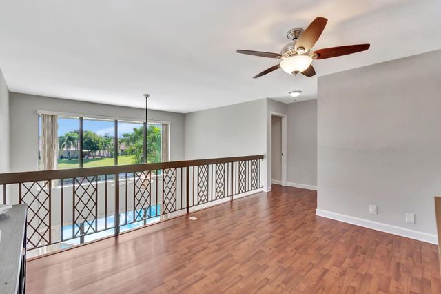 291 SW 28th Avenue, Delray Beach, FL 33445