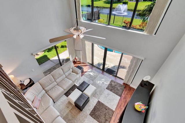 291 SW 28th Avenue, Delray Beach, FL 33445