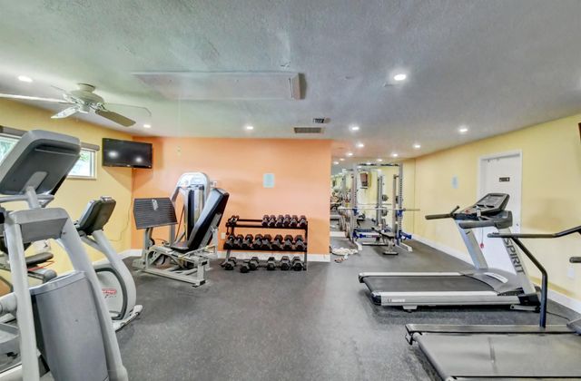 291 SW 28th Avenue, Delray Beach, FL 33445