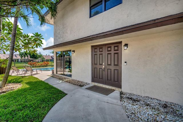 291 SW 28th Avenue, Delray Beach, FL 33445