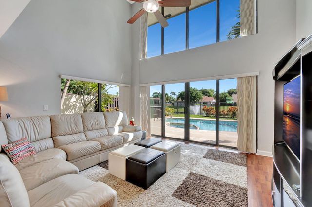291 SW 28th Avenue, Delray Beach, FL 33445