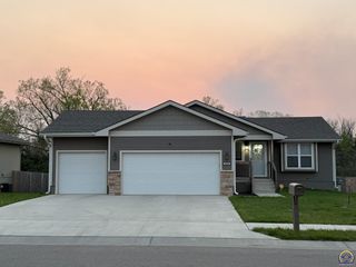 4225 SE Truman AVE, Topeka, KS 66609