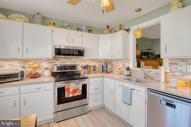 15-4 CRANBERRY RDG, Reading, PA 19606