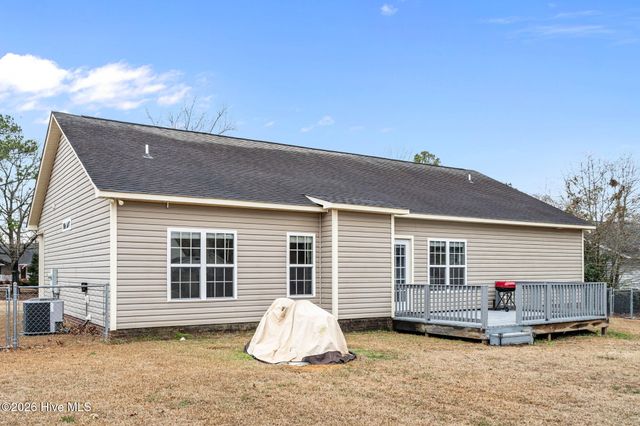382 Bannermans Mill Road, Richlands, NC 28574