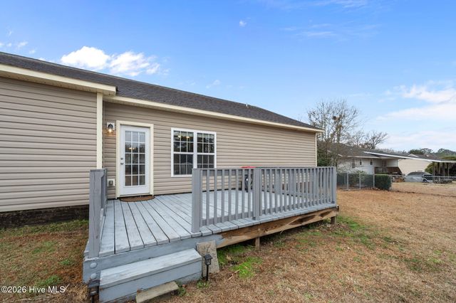 382 Bannermans Mill Road, Richlands, NC 28574