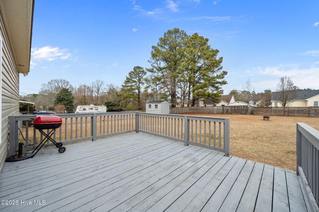 382 Bannermans Mill Road, Richlands, NC 28574