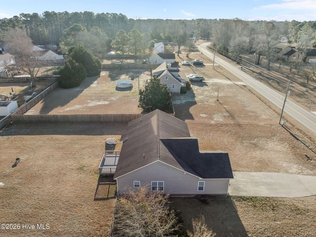382 Bannermans Mill Road, Richlands, NC 28574