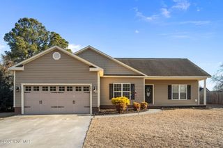 382 Bannermans Mill Road, Richlands, NC 28574