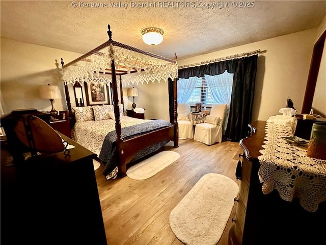 2719 Five Mile Road, Charleston, WV 25312