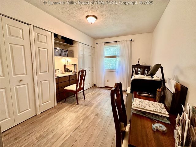 2719 Five Mile Road, Charleston, WV 25312