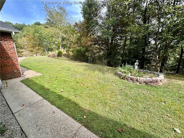 2719 Five Mile Road, Charleston, WV 25312