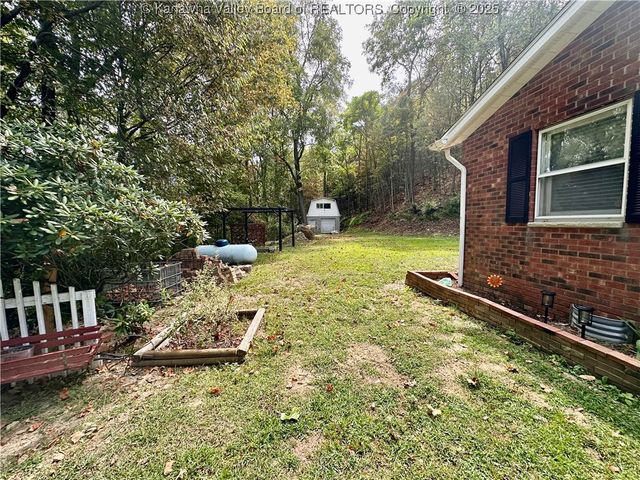 2719 Five Mile Road, Charleston, WV 25312