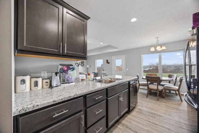 5004 W Skyler Drive, Springfield, MO 65802