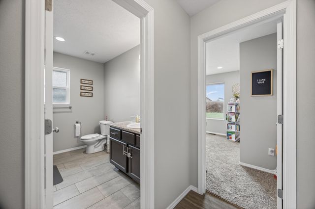 5004 W Skyler Drive, Springfield, MO 65802