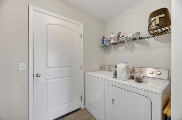 5004 W Skyler Drive, Springfield, MO 65802