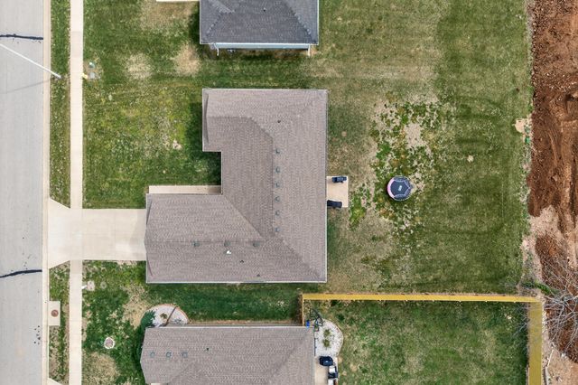 5004 W Skyler Drive, Springfield, MO 65802