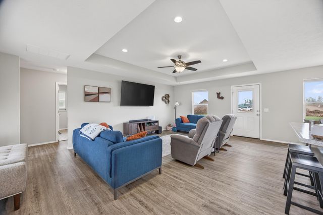 5004 W Skyler Drive, Springfield, MO 65802