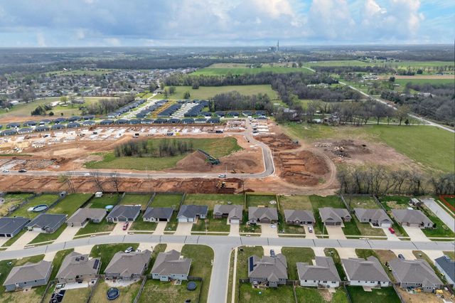 5004 W Skyler Drive, Springfield, MO 65802