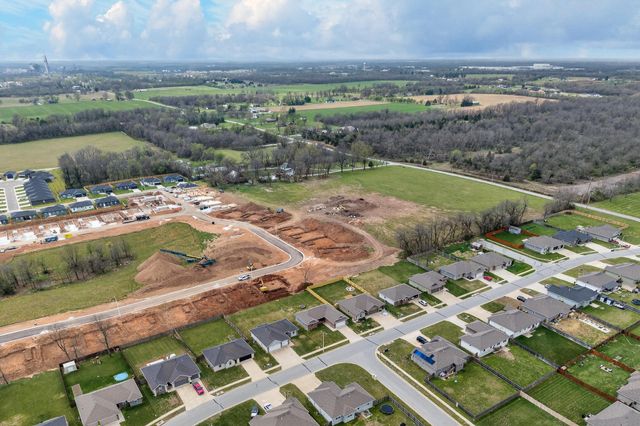 5004 W Skyler Drive, Springfield, MO 65802