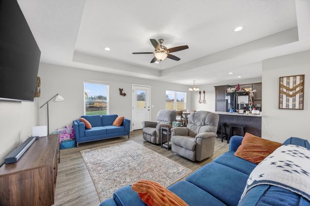 5004 W Skyler Drive, Springfield, MO 65802