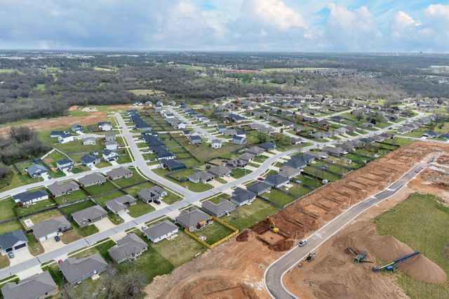 5004 W Skyler Drive, Springfield, MO 65802