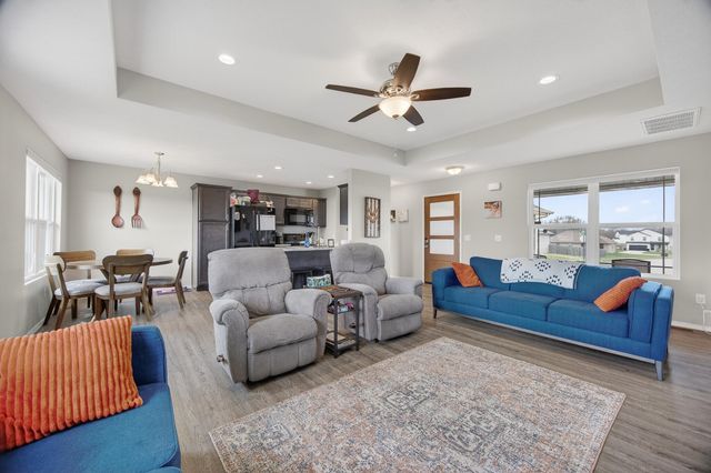 5004 W Skyler Drive, Springfield, MO 65802