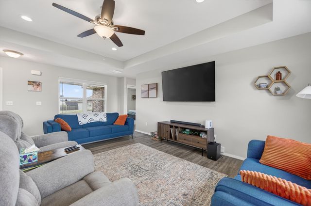 5004 W Skyler Drive, Springfield, MO 65802