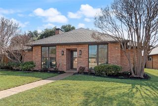 2204 Acacia Street, Richardson, TX 75082