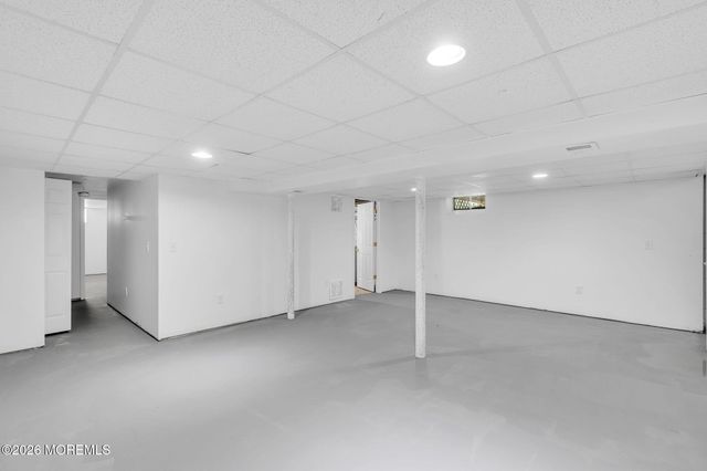 809 Commonwealth Boulevard, Toms River, NJ 08757