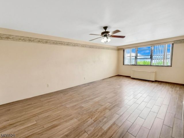 1225 Kennedy Blvd 7D, Bayonne City, NJ 07002