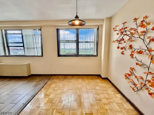 1225 Kennedy Blvd 7D, Bayonne City, NJ 07002
