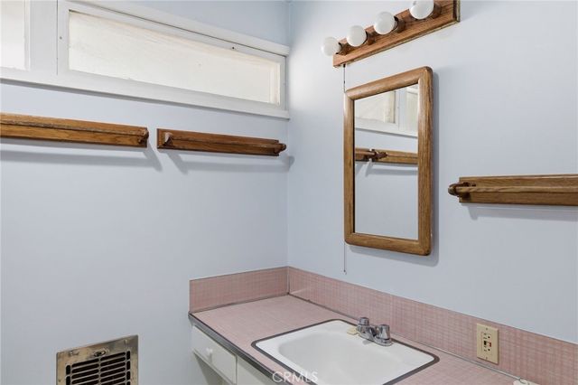 649 Gould Terrace, Hermosa Beach, CA 90254