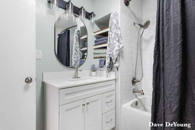 6503 Adams Street, Zeeland, MI 49464