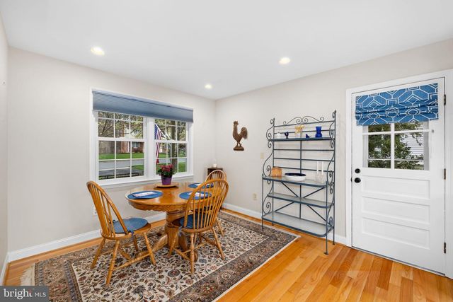 6964 CONSERVATION DR, Springfield, VA 22153