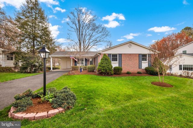 6964 CONSERVATION DR, Springfield, VA 22153