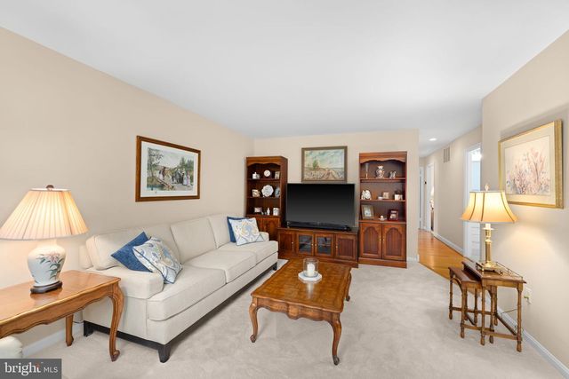 6964 CONSERVATION DR, Springfield, VA 22153