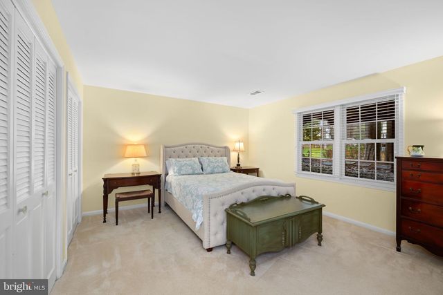 6964 CONSERVATION DR, Springfield, VA 22153