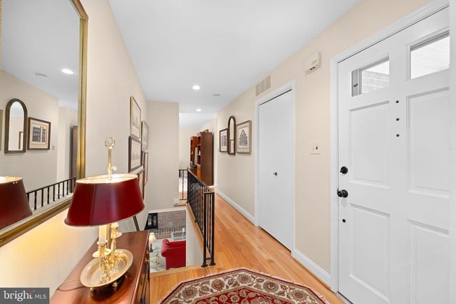 6964 CONSERVATION DR, Springfield, VA 22153